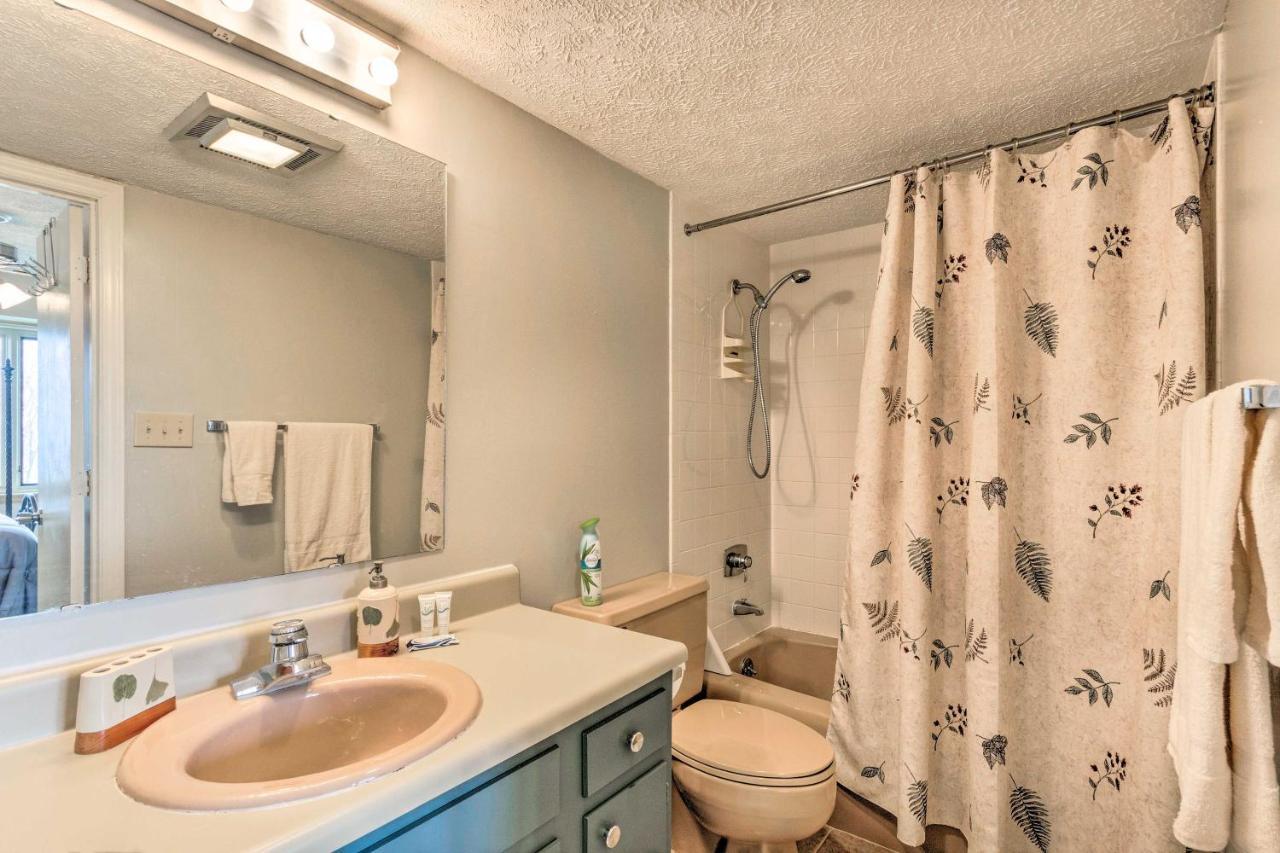 Beech Mountain Retreat With Pool Access Near Slopes! Villa Luaran gambar